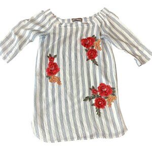 Addie BOHO Striped Mini Dress Floral Embroidery Gray & White Sz S 312G